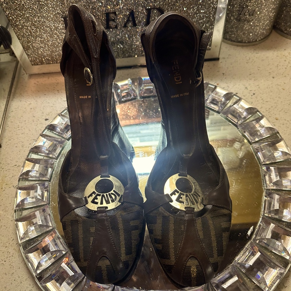 100% Authentic Fendi Wedges Shoes size 39 1/2